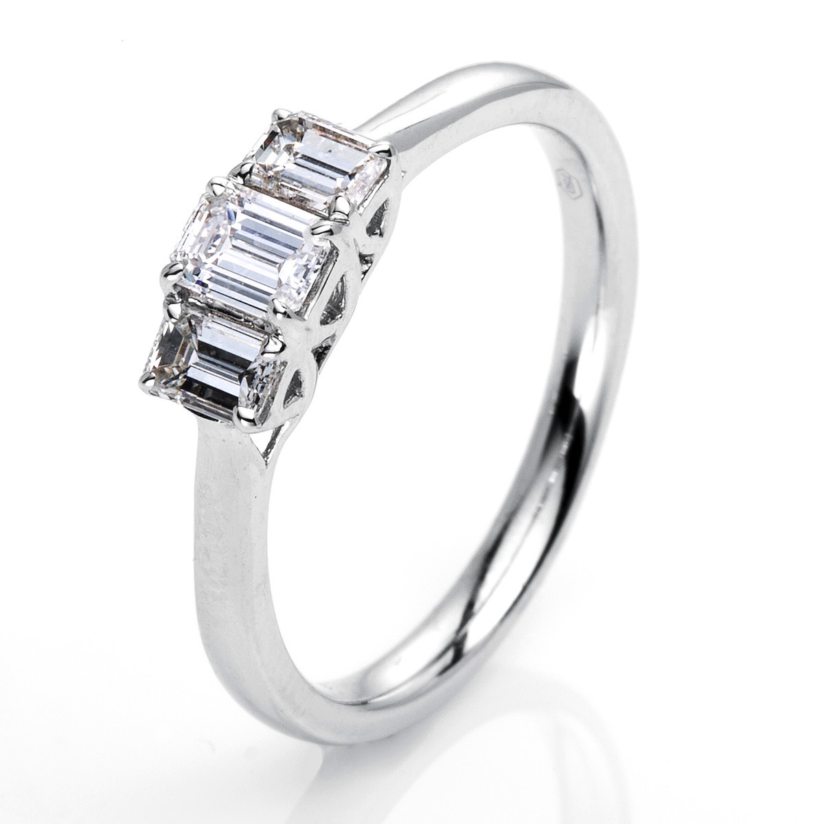 ring 18 kt WG